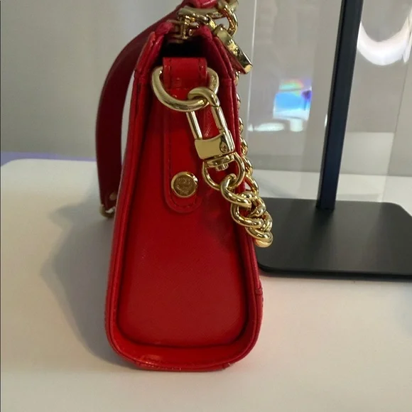 MCM Red Leather Shoulder Bag with Gold Chain - Picture 9 of 16